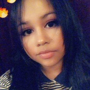 Meet your Posher, Bella